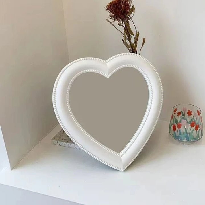 Heart-Shaped Makeup Mirror – Tabletop & Wall-Mount Dressing Mirror