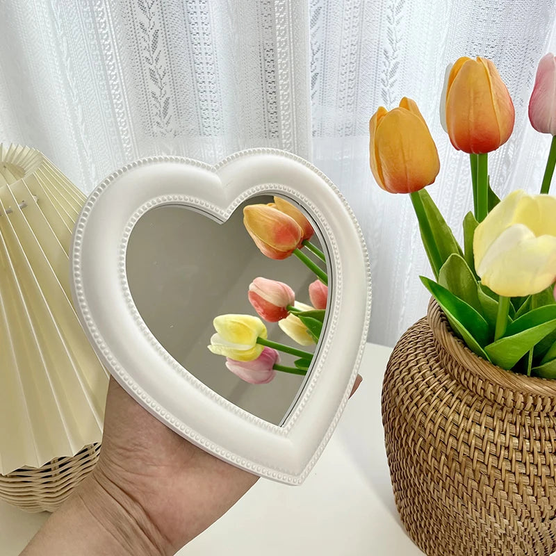 Heart-Shaped Makeup Mirror – Tabletop & Wall-Mount Dressing Mirror