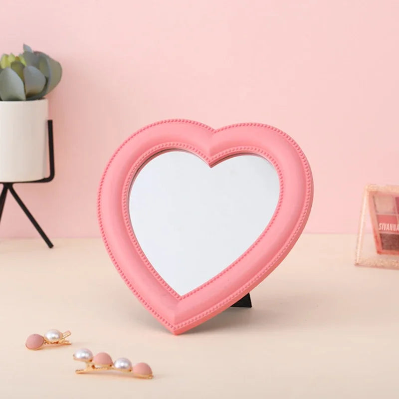 Heart-Shaped Makeup Mirror – Tabletop & Wall-Mount Dressing Mirror