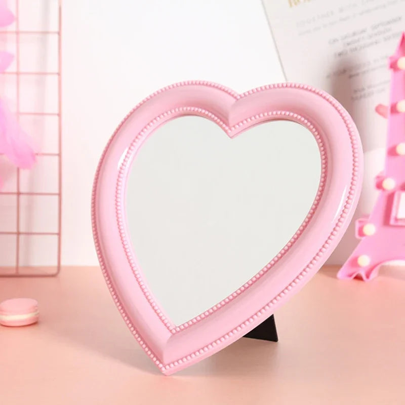 Heart-Shaped Makeup Mirror – Tabletop & Wall-Mount Dressing Mirror