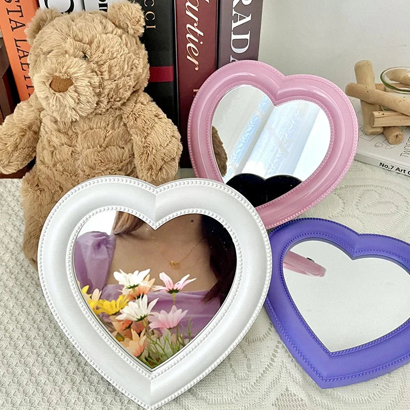 Heart-Shaped Makeup Mirror – Tabletop & Wall-Mount Dressing Mirror